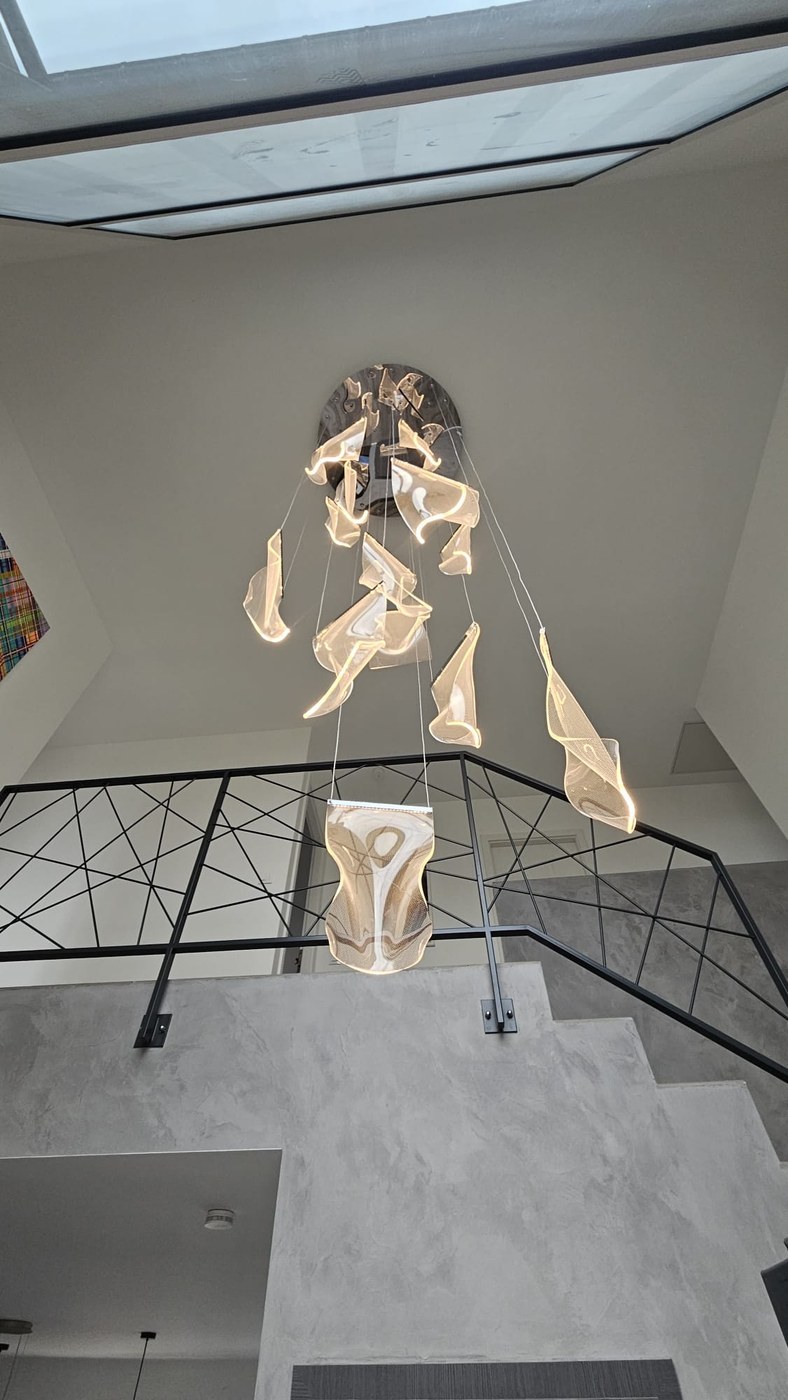 Lustre artistique 10m — vue du dessus